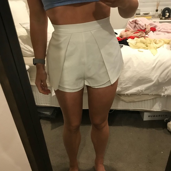 White fox white shorts - Picture 5 of 6